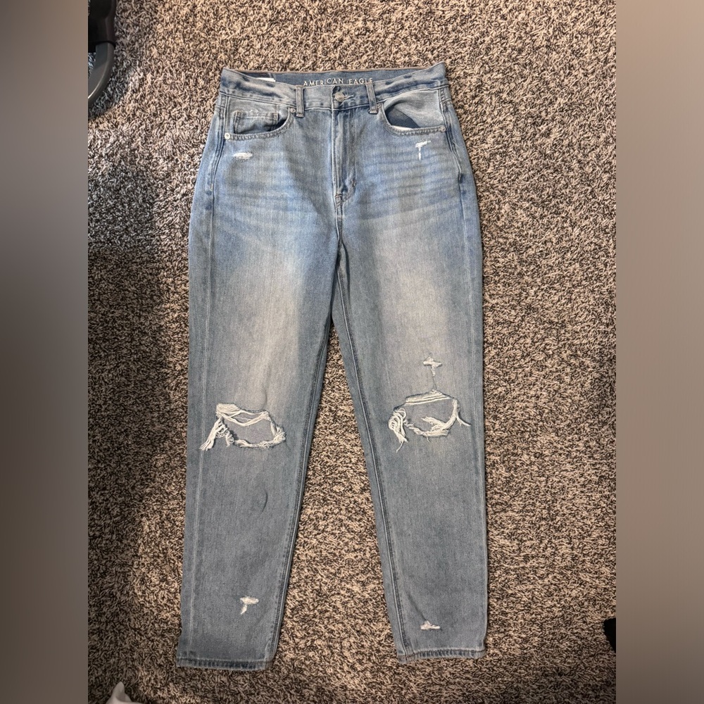 AE mom jeans!